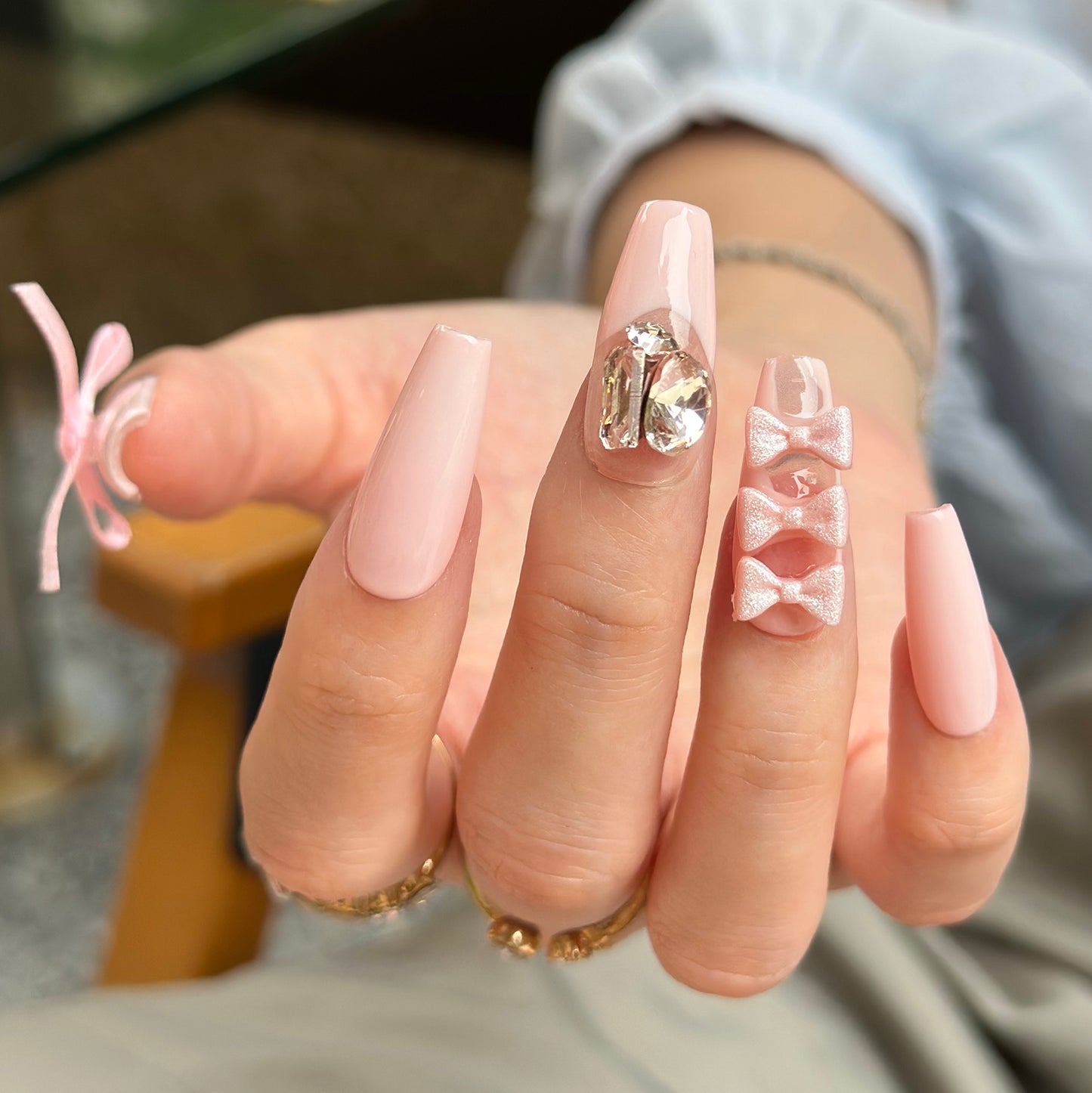 Barbie princess' pinky nails with lovely bows