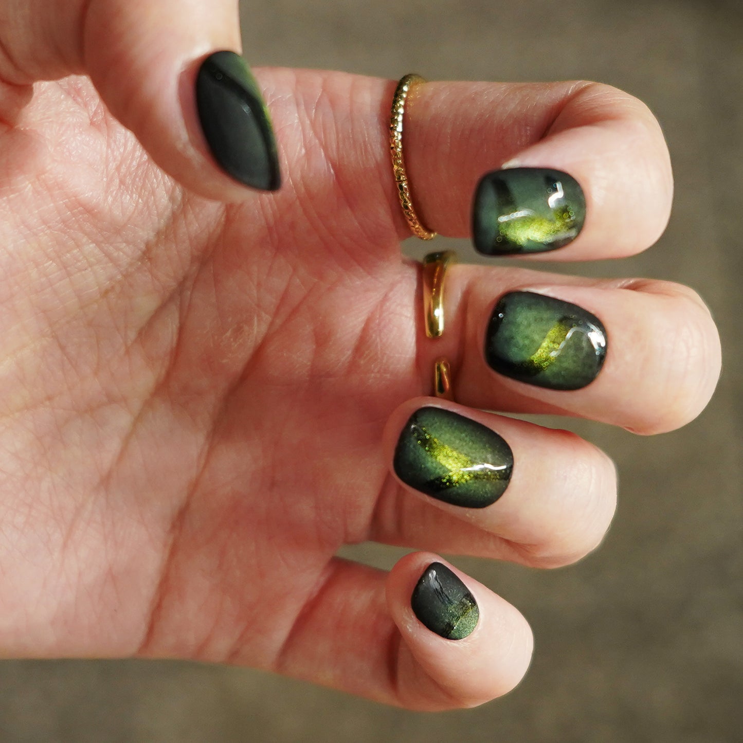 Black green foil yellow hand-painted nail art daily simple wear