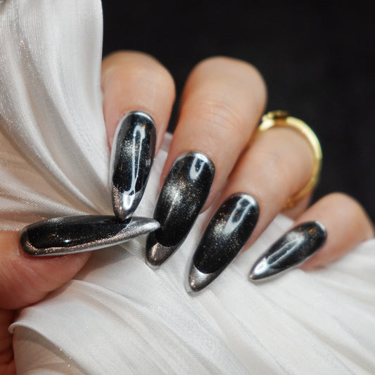 Cat eye Chrome cool black silvery grey nanils punk girls