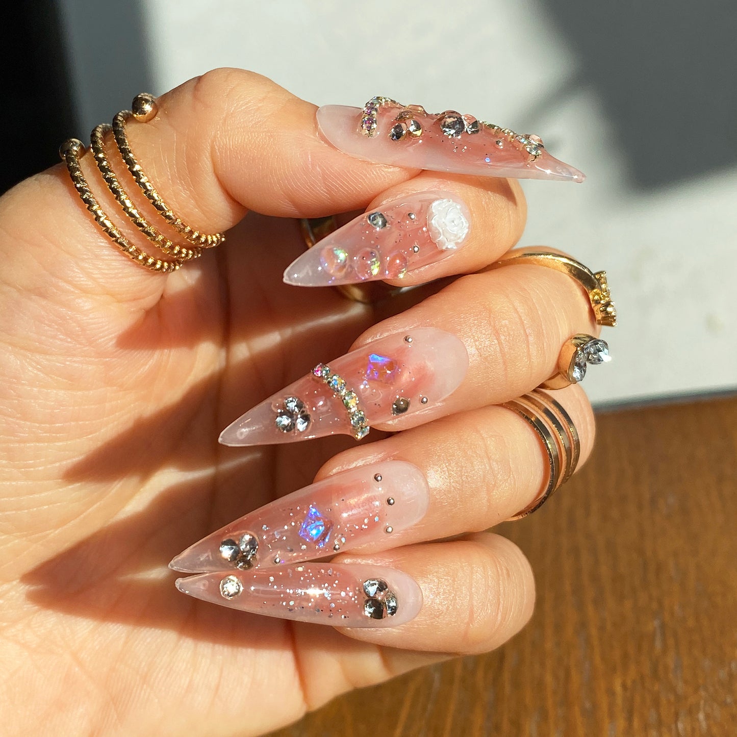 Faux Ongles Long Stiletto Réutilisables Fleur Rose avec Strass